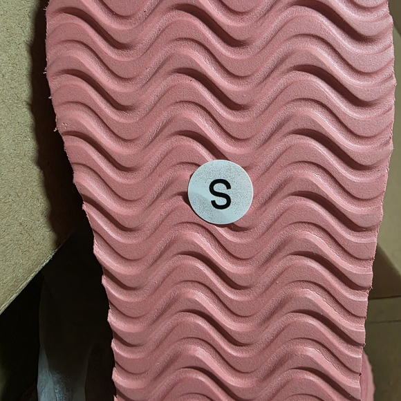 Zoe + Liv Pink Knit Kids Boots - Picture 5 of 6